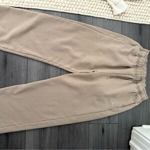 Alo accolade sweatpant straight  leg